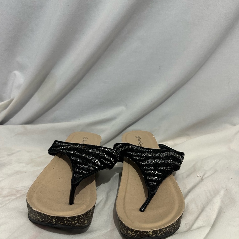 Black Canyon Outfitters Black & Silver Sparkle Wedge Slip-On Sandals Size 10